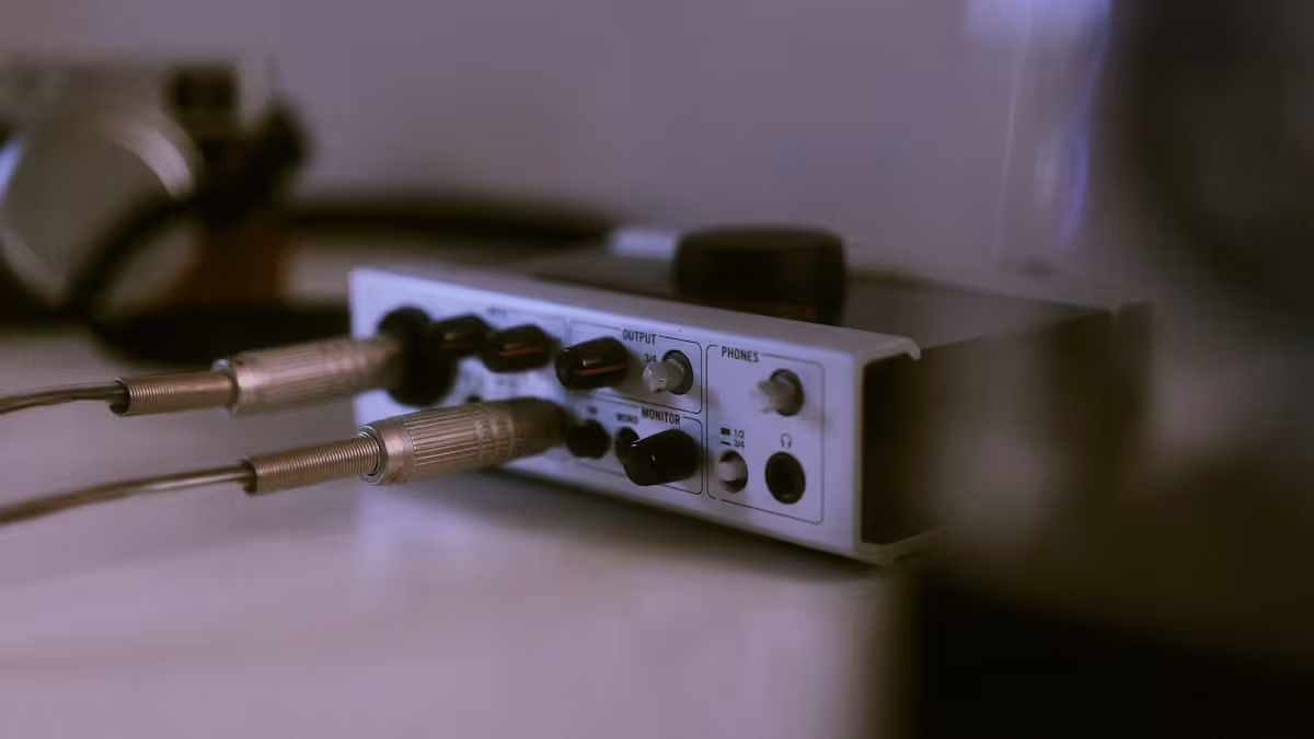 صوتيات — أدوات تحسين الصوت (AI Audio Enhancers) لعام 2026