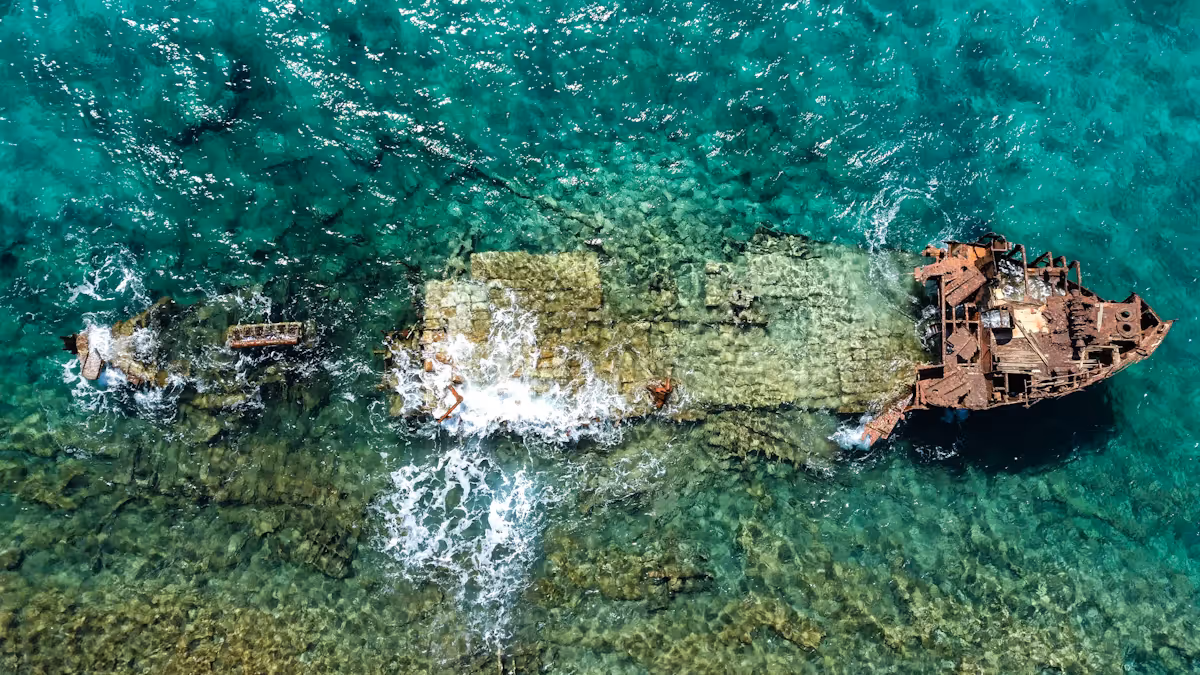 عام — World News in Brief: Deadly shipwrecks in the Mediterranean, Duterte trial update, final…