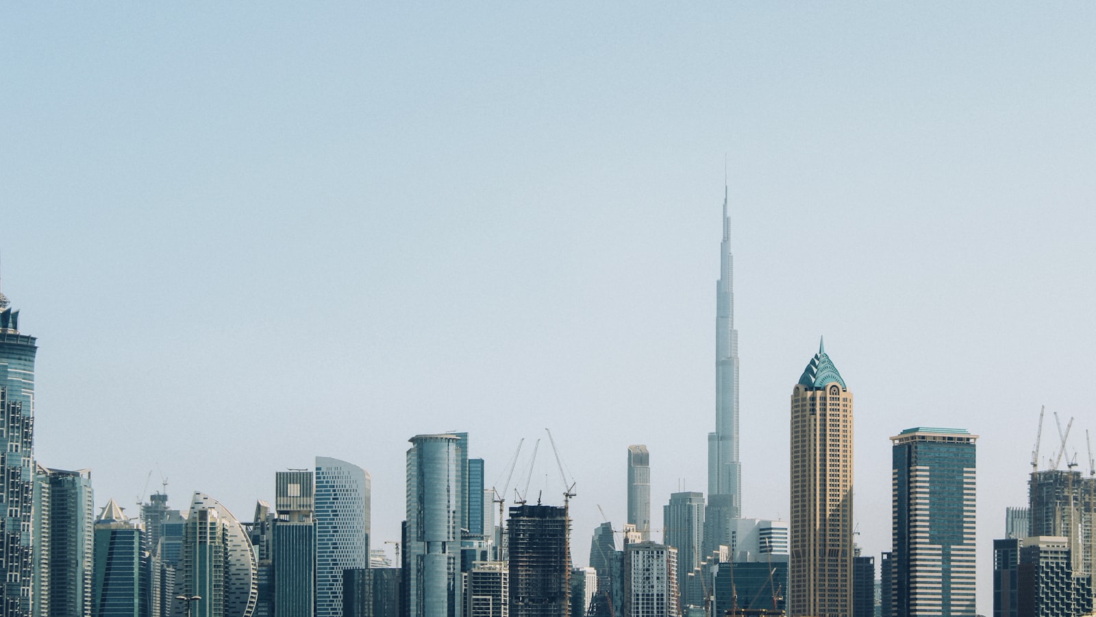 شرح Grok 4 بالعربي: كيف تستفيد منه في منطقتنا؟