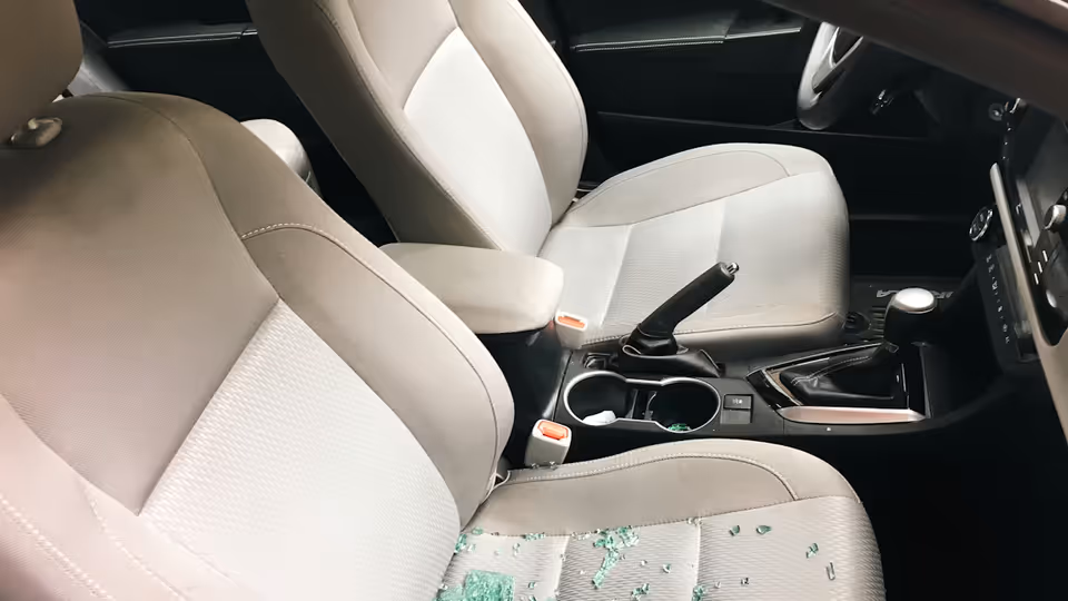 عام — Davis police investigate string of downtown business burglaries - CBS News