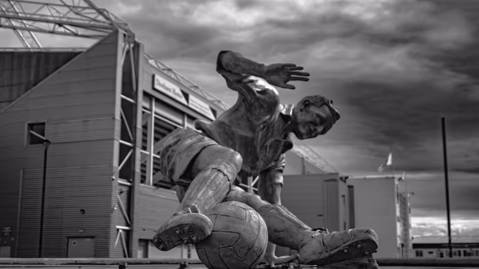 عام — Lou Holtz's son shares health update after college football coaching legend enters hospic…