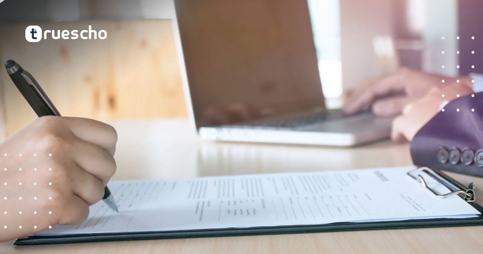 سيرة ذاتية لسائق بصيغة يوروباس